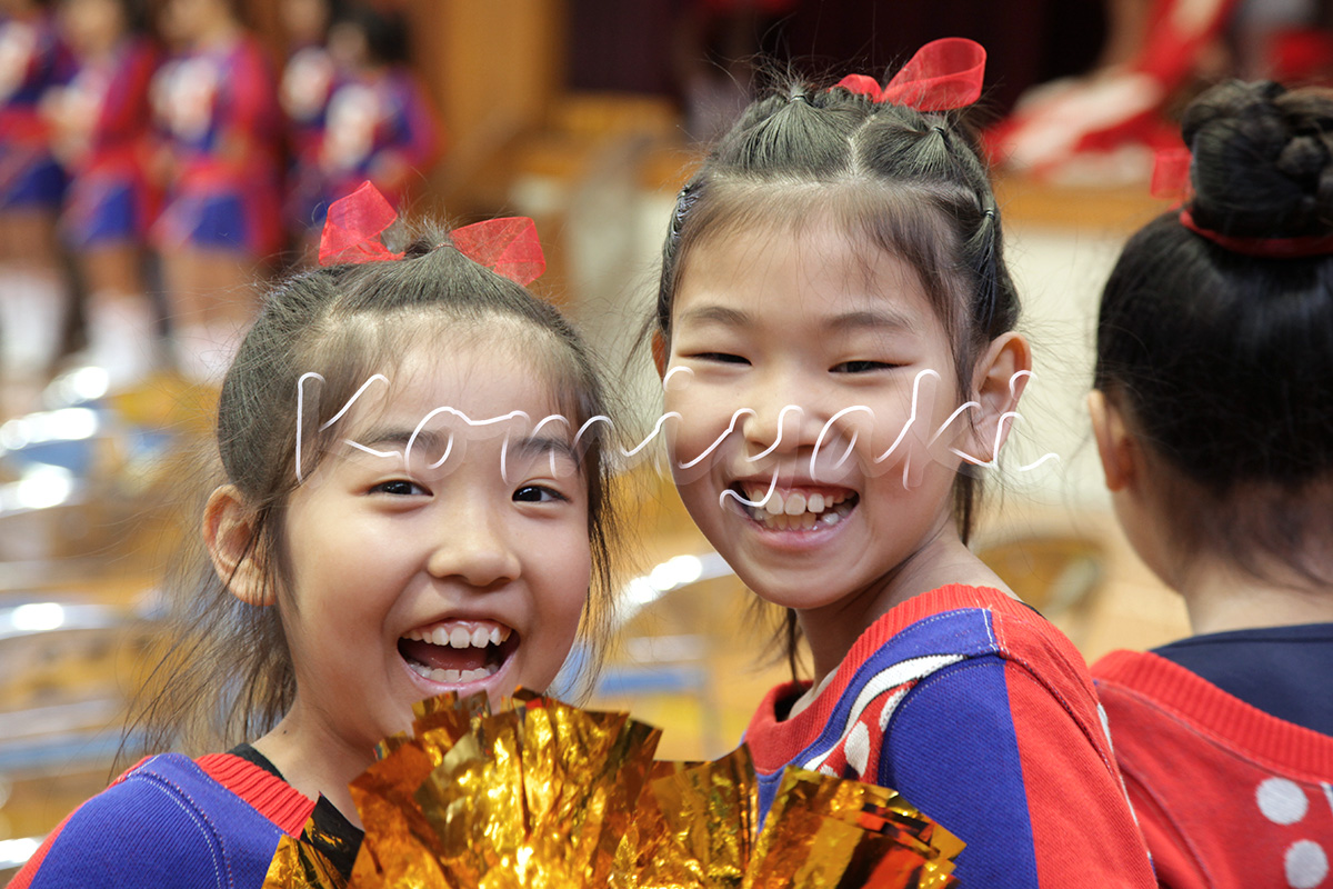 チアダンサーの少女たち／2018年